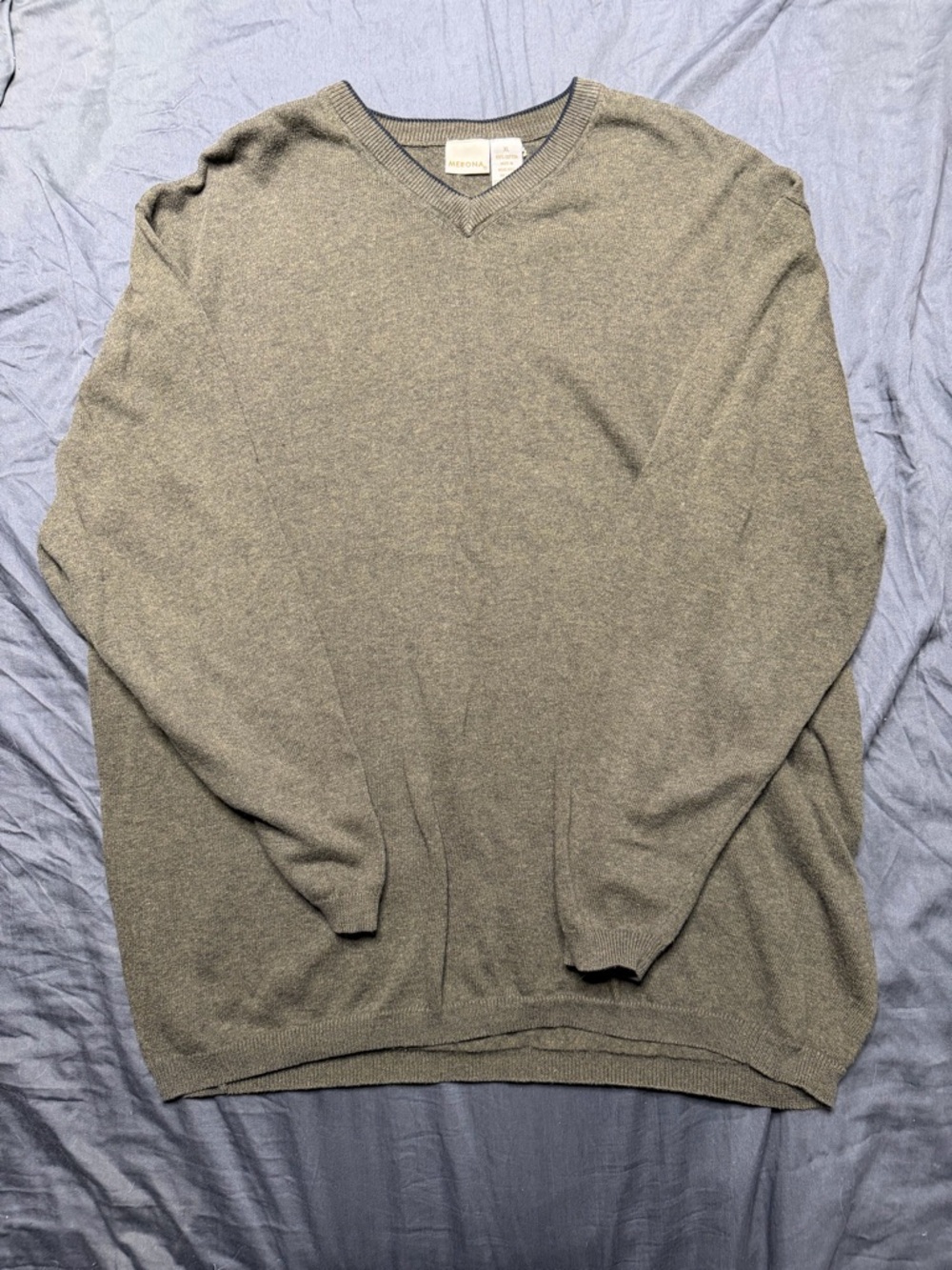 Merona Men's Olive V-Neck Sweater - Subtle Heathered Finish